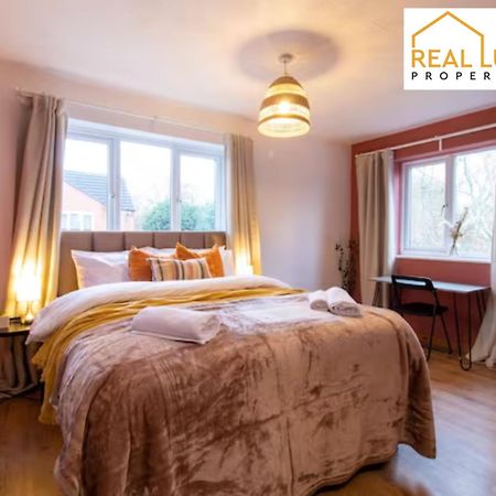 וולברהאמפטון One-Bedroom Apartment By Real Lush Properties In Langsett מראה חיצוני תמונה