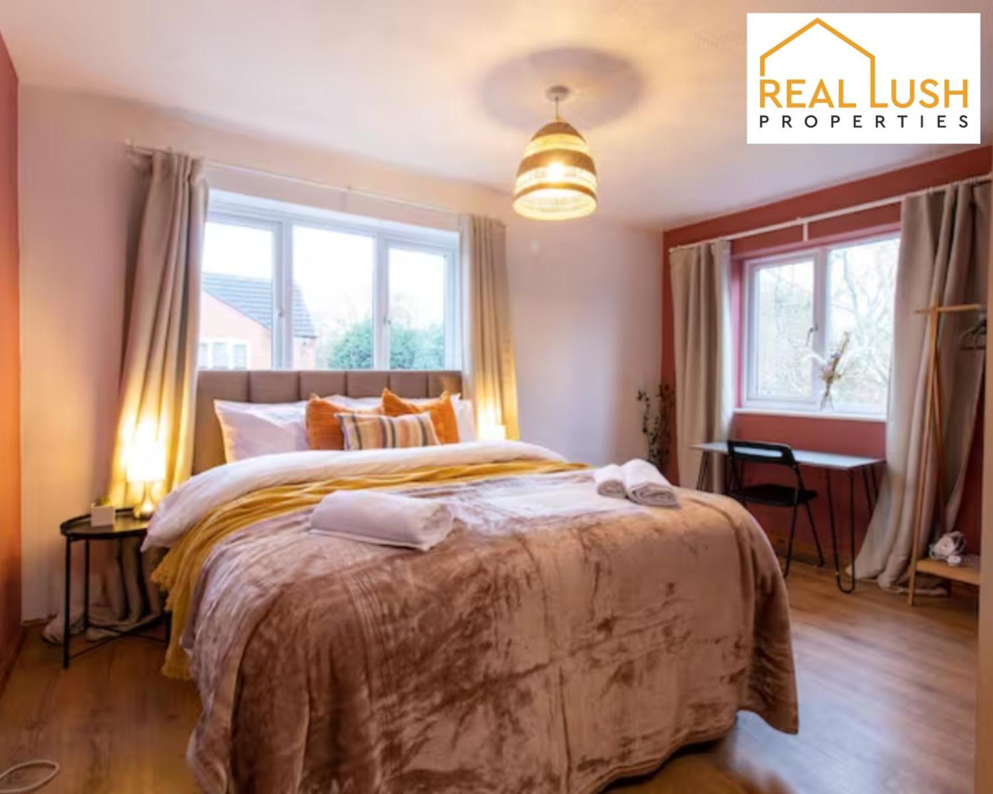 וולברהאמפטון One-Bedroom Apartment By Real Lush Properties In Langsett מראה חיצוני תמונה