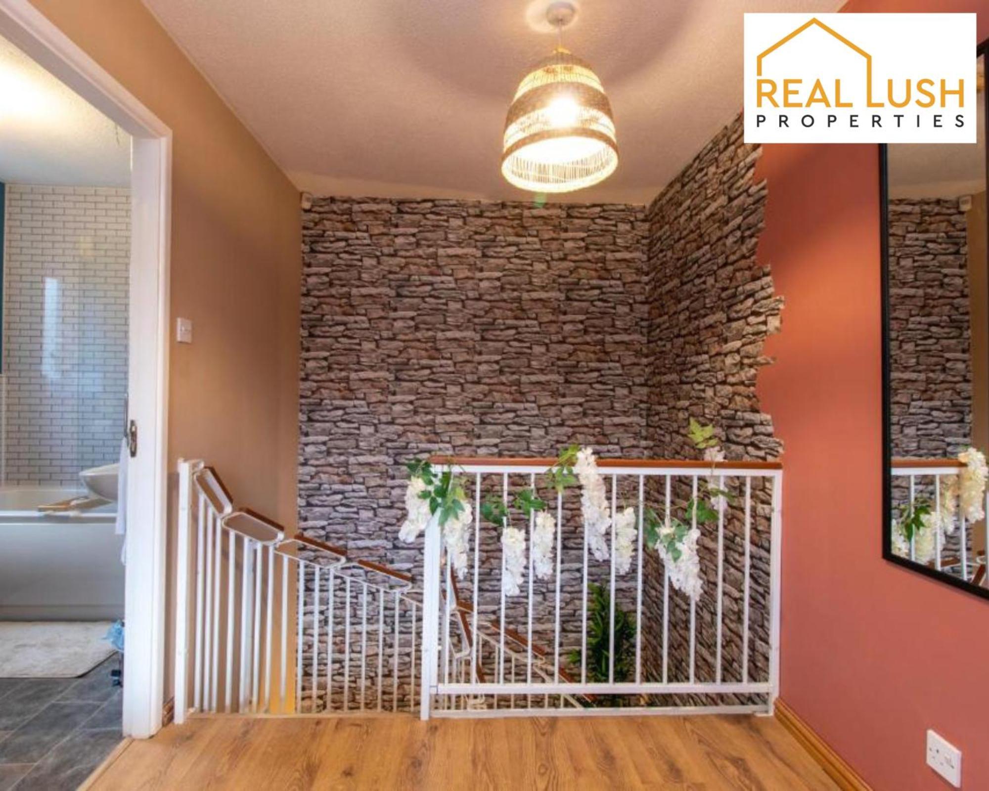 וולברהאמפטון One-Bedroom Apartment By Real Lush Properties In Langsett מראה חיצוני תמונה